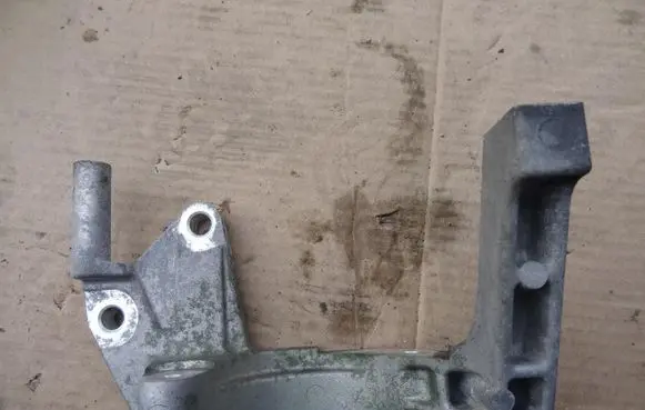 Opel Insignia B Engine mount bracket 55512805