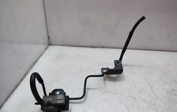 KIA Sorento Valve vacuum 