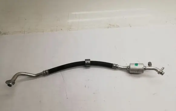 Air conditioning (A/C) pipe/hose
