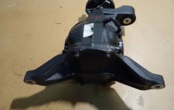 Mercedes-Benz GLE (W166 - C292) Rear differential A1663510808