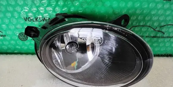 Audi A6 S6 C6 4F Front fog light 4F0941700