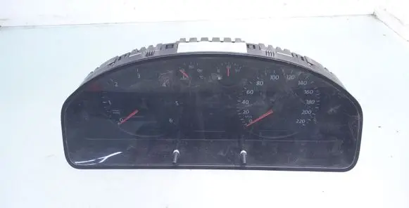 Volkswagen Transporter - Caravelle T5 Speedometer (instrument cluster) 7H0920850R