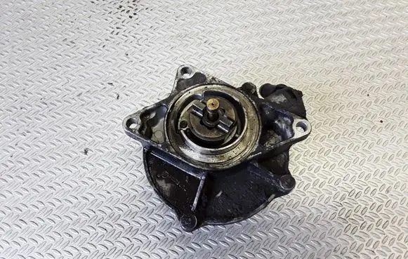 Audi A6 S6 C5 4B Vacuum pump 057145100B