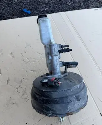 KIA Sportage Brake booster 585002Y870