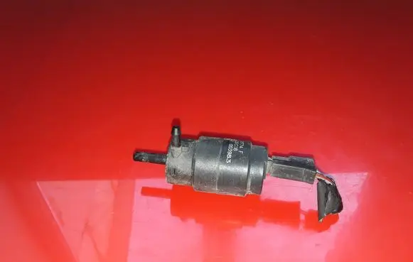 Fiat Doblo Windscreen/windshield washer pump D1774F 06C08 2003983
