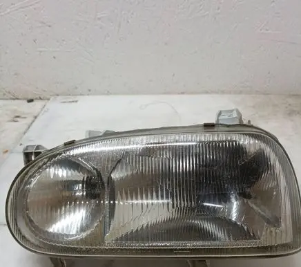 Volkswagen Golf III Headlight/headlamp 084411115