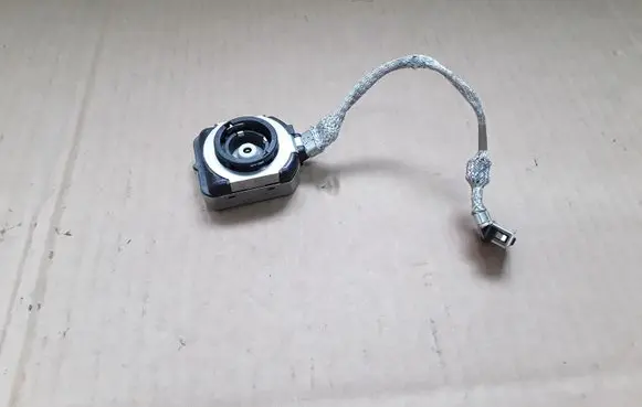 Mazda 6 Headlight ballast module Xenon 13E215