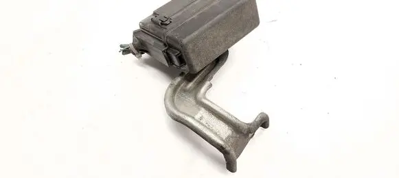 Mitsubishi Outlander Fuse module 