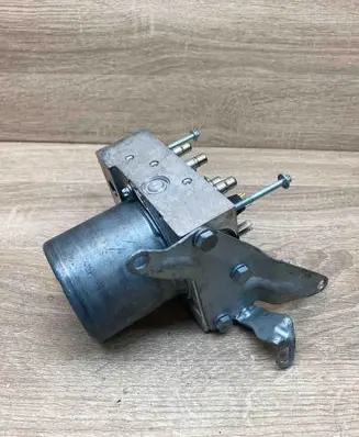 BMW 5 E60 E61 ABS Pump 6768550 0265236090