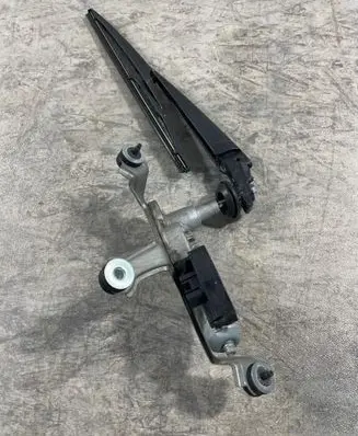 Toyota RAV 4 (XA50) Rear window wiper motor 8513042101 2596003050