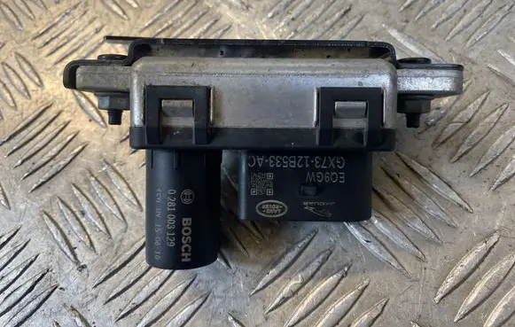 Land Rover Range Rover Evoque L538 Glow plug pre-heat relay GX7312B533AC 0281003129