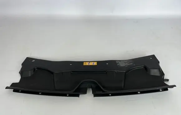 Mercedes-Benz Vito Viano W447 Engine bonnet/hood lock trim molding A4478850236