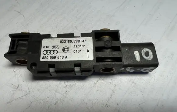 Audi A4 S4 B6 8E 8H Airbag deployment crash/impact sensor 8E0959643A
