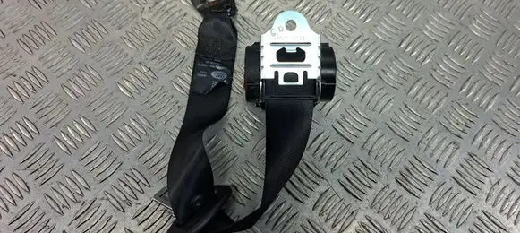 Rear seatbelt