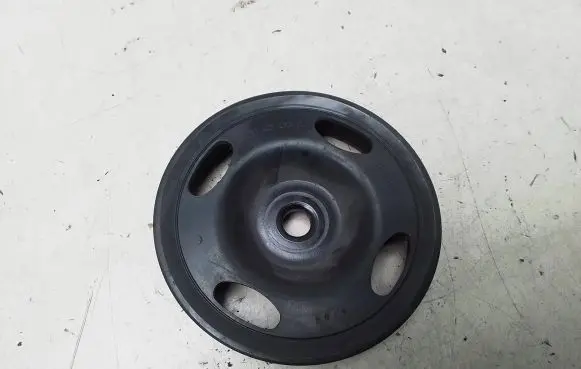 Volkswagen Golf VI Crankshaft pulley 03D105255d