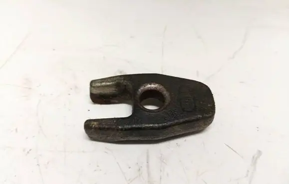 Renault Scenic III - Grand scenic III Fuel Injector clamp holder 