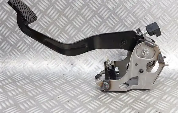 Clutch pedal