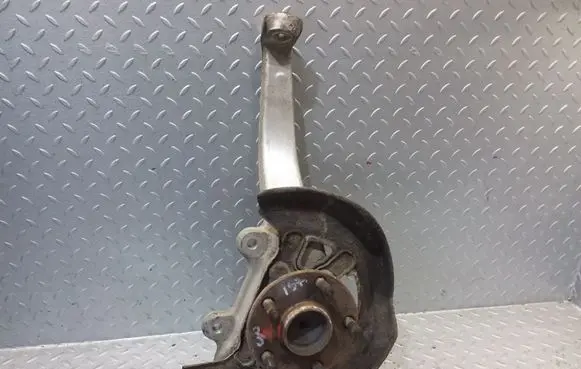 Lexus IS 220D-250-350 Front wheel hub W0955070926