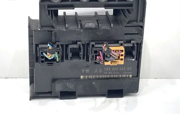 Volkswagen Golf V Central body control module 1K0959433AR