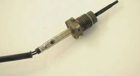 Audi A3 S3 8V Oil temperature sensor 04L906088AB