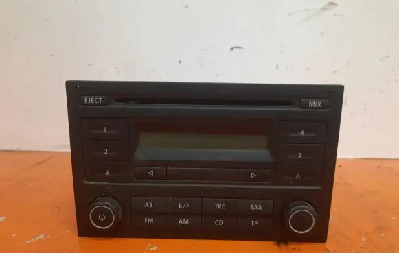 Volkswagen Fox Radio/CD/DVD/GPS head unit 6Q0035152B