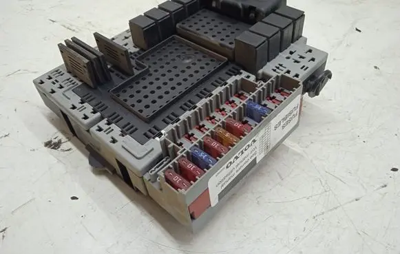 Volvo S60 Fuse module 9162316