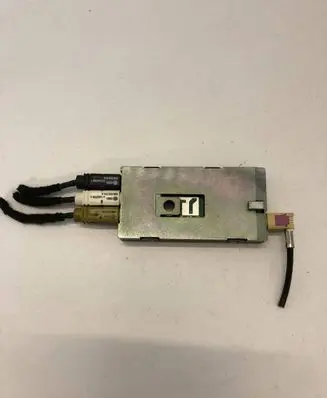 Audi R8 42 Aerial antenna amplifier 420035530 LT84019