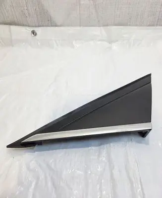 Ford Focus Front arch trim BM51A16003