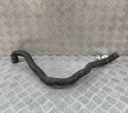 Mercedes-Benz CLA C117 X117 W117 Engine coolant pipe/hose A2465010382