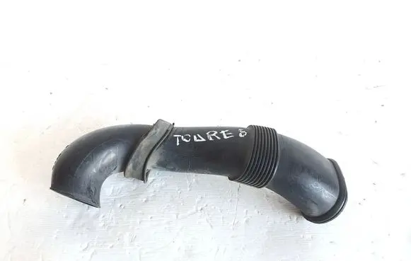 Volkswagen Touareg I Air intake duct part 7L6129752A