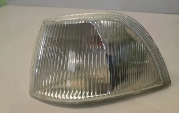 Volvo S40, V40 Front indicator light