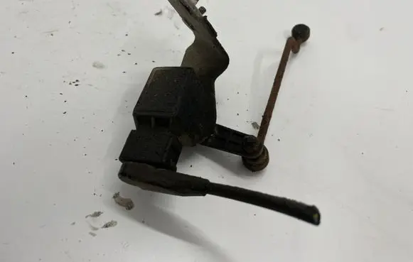Mercedes-Benz E W211 Headlight/headlamp level sensor 