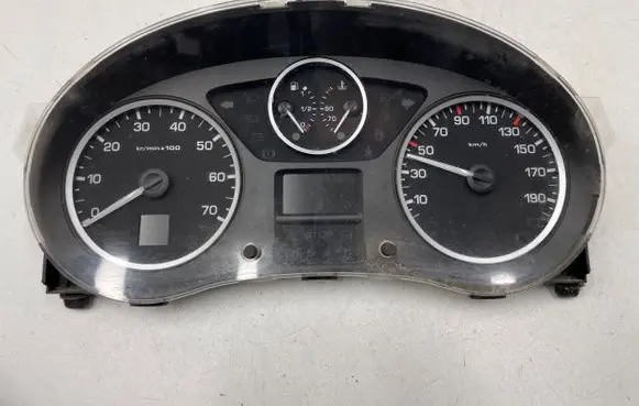 Citroen Berlingo Speedometer (instrument cluster) 555001310104