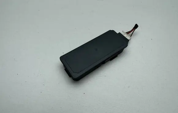 BMW X1 U11 Aerial antenna amplifier 5A81724 5A8172401