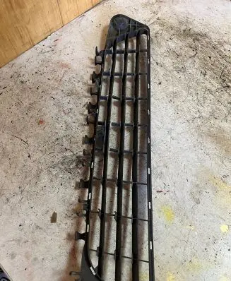 Opel Signum Front bumper lower grill 900000002 0551004542 13120713