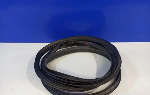 Volvo V60 Rubber seal front coupe door 31424017 31335806
