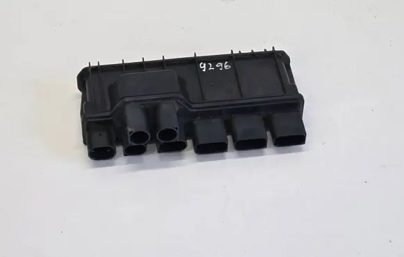 BMW 5 G30 G31 G38 Other relay 18490510