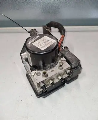 Ford Focus ABS Pump BV612C405AL