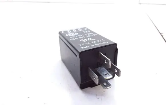 Audi A6 S6 C4 4A Hazard warning light relay 4A0907413B