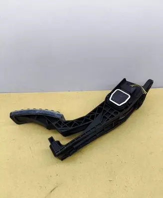 Mercedes-Benz ML W164 Acceleration sensor A1643000104 901090 900S0Z
