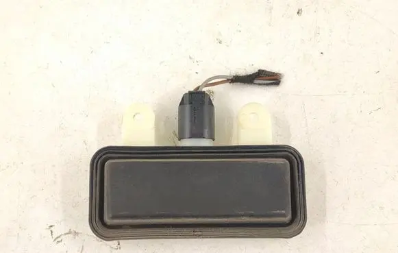 Mercedes-Benz E W212 Tailgate opening switch DALISID2291 A2218702410 2218702410
