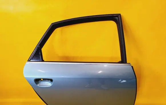 Audi A6 S6 C5 4B Rear door