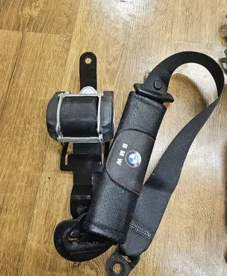 BMW X5 E70 Front seatbelt 606345601 566024300