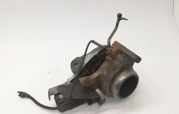 Mercedes-Benz E W211 Turbo A6460901080