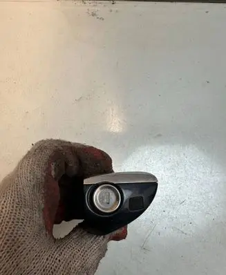 Mercedes-Benz E W211 Coupe door lock (next to the handle) 63453634