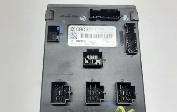 Volkswagen Touareg II Comfort/convenience module 4H0907063L