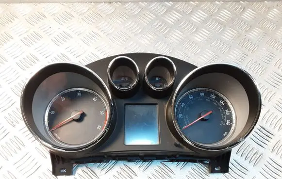 Opel Insignia A Speedometer (instrument cluster)