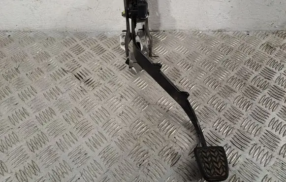 Clutch pedal