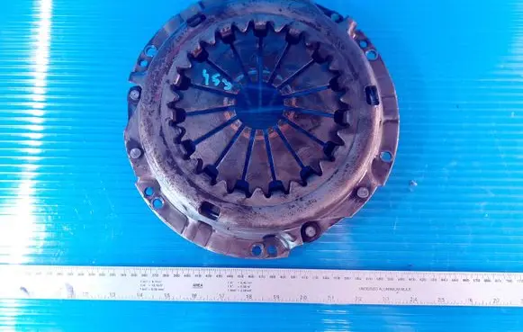 Toyota Avensis T220 Pressure plate 