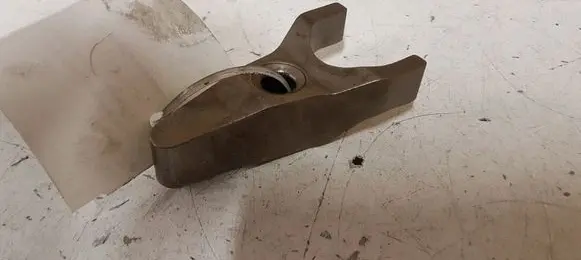 Toyota RAV 4 (XA30) Fuel Injector clamp holder